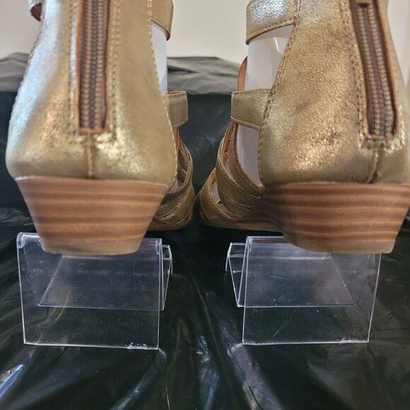 Cloudwalkers Gina Gold Metallic Sandals Galdiator Womens Sz 8 Zip Back - Picture 5 of 11